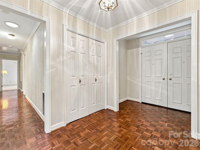 12 Legendary Road, Hendersonville, NC 28739