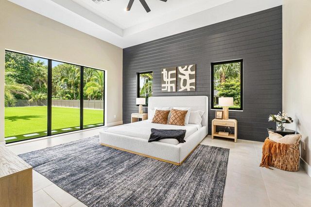 221 Milestone Way, West Palm Beach, FL 33415