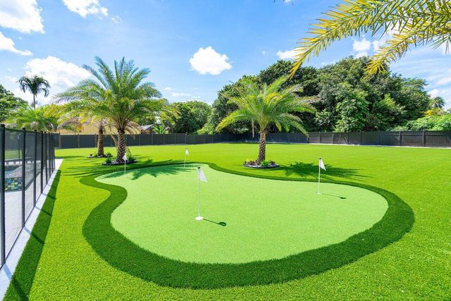 221 Milestone Way, West Palm Beach, FL 33415