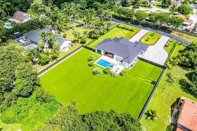 221 Milestone Way, West Palm Beach, FL 33415