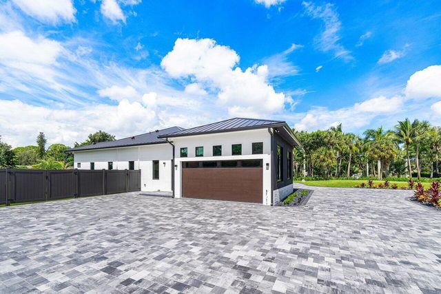 221 Milestone Way, West Palm Beach, FL 33415