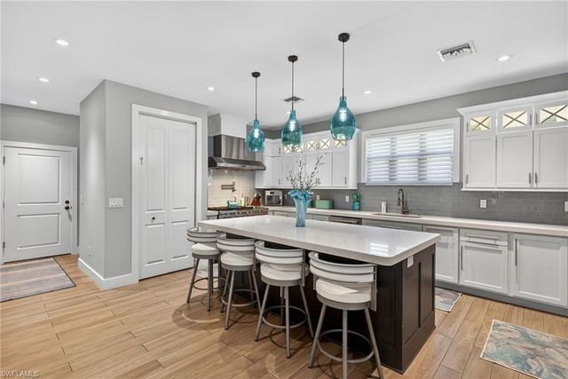 5577 Lancewood WAY, Naples, FL 34116