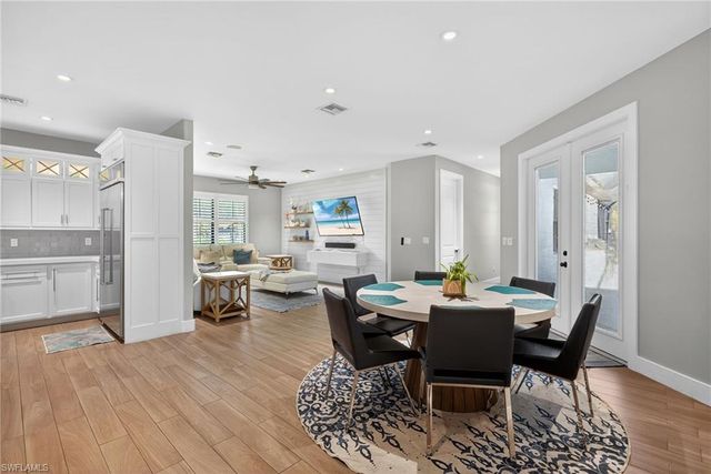 5577 Lancewood WAY, Naples, FL 34116