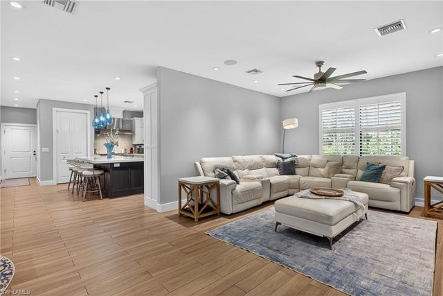 5577 Lancewood WAY, Naples, FL 34116