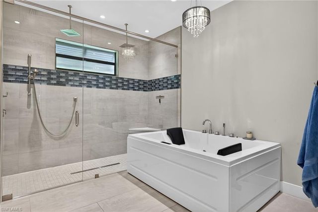 5577 Lancewood WAY, Naples, FL 34116