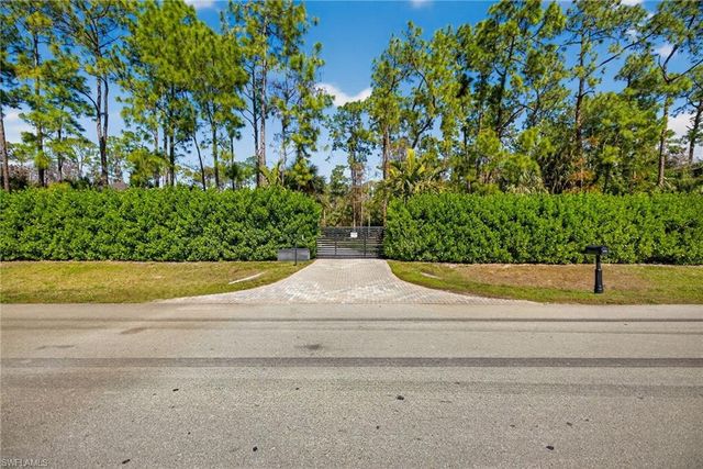5577 Lancewood WAY, Naples, FL 34116