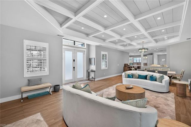 5577 Lancewood WAY, Naples, FL 34116