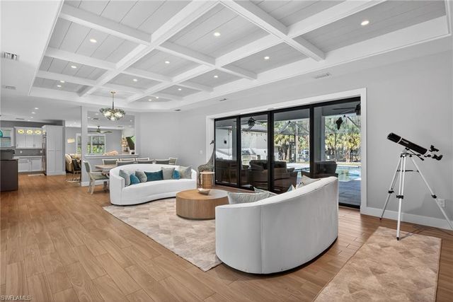 5577 Lancewood WAY, Naples, FL 34116