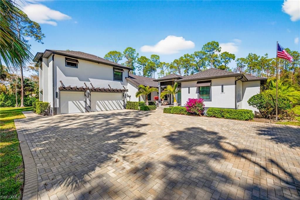 5577 Lancewood WAY, Naples, FL 34116