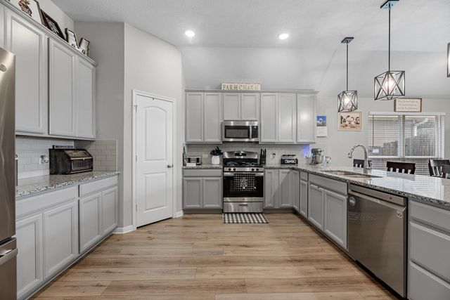 108 Alessandra Way, Huntsville, TX 77320