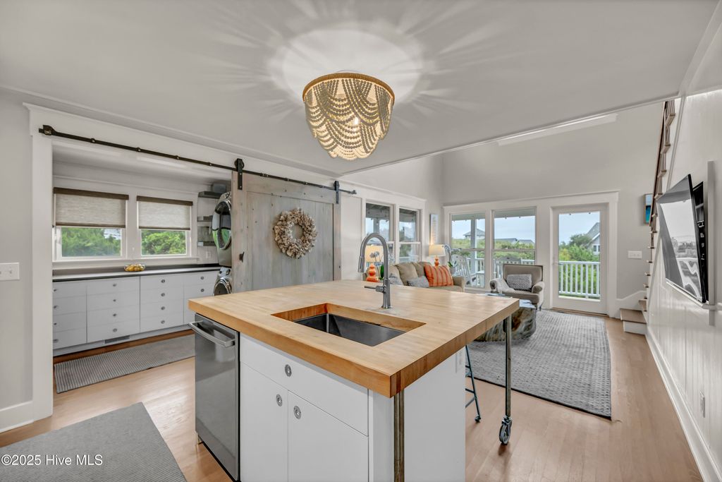 Image 14 of property listing at 7 Isle Of Skye Crescent, Southport, NC 28461