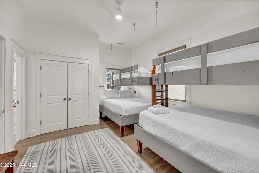 Image 21 of property listing at 7 Isle Of Skye Crescent, Southport, NC 28461