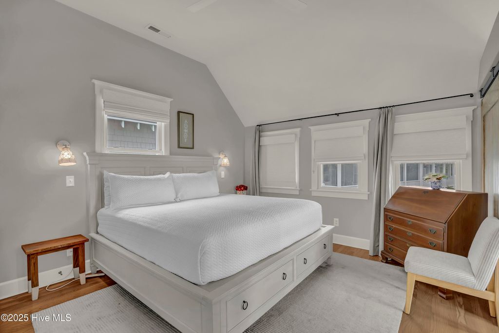 Image 27 of property listing at 7 Isle Of Skye Crescent, Southport, NC 28461