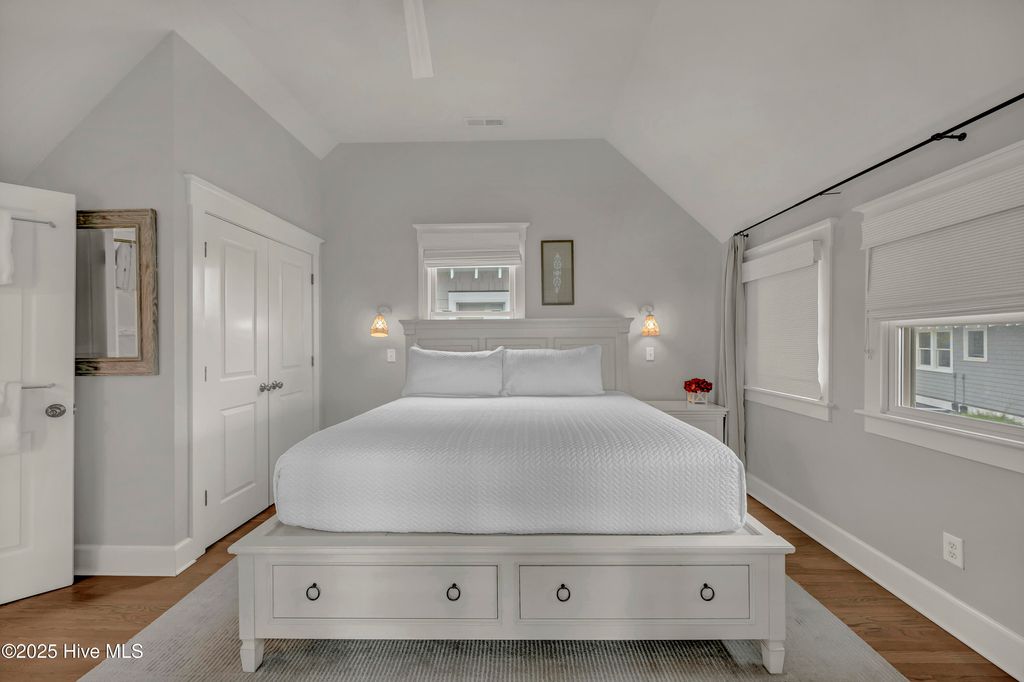 Image 28 of property listing at 7 Isle Of Skye Crescent, Southport, NC 28461