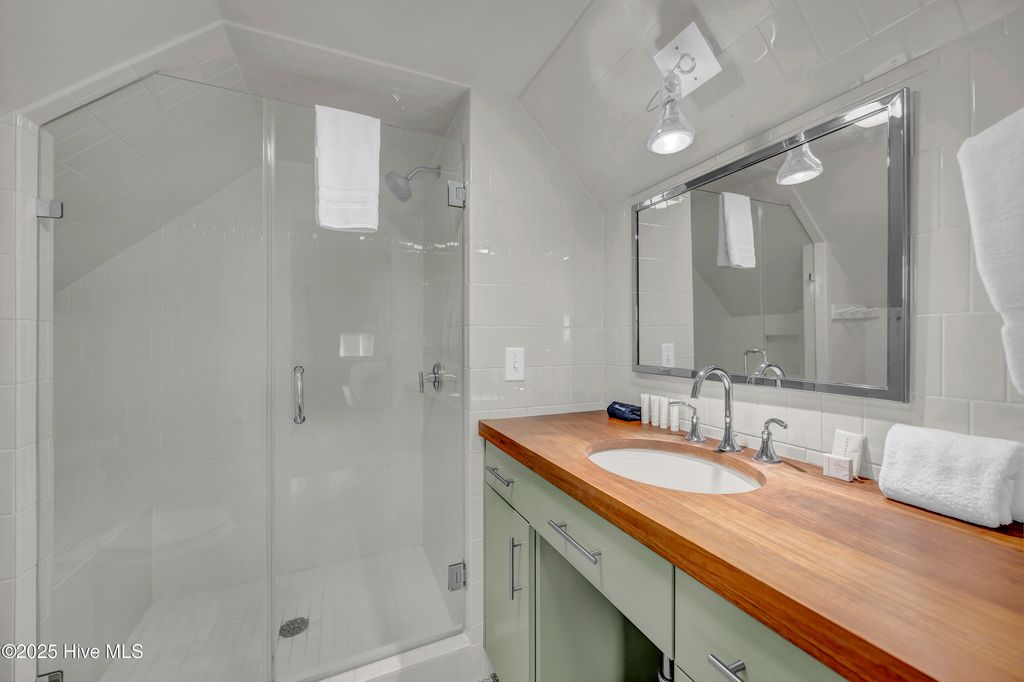 Image 30 of property listing at 7 Isle Of Skye Crescent, Southport, NC 28461