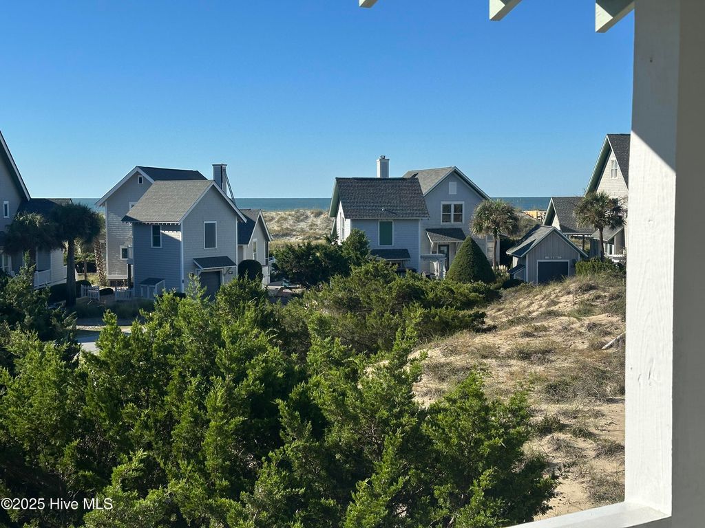 Image 41 of property listing at 7 Isle Of Skye Crescent, Southport, NC 28461