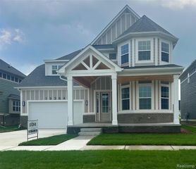 19364 Ryan Drive, Macomb, MI 48042