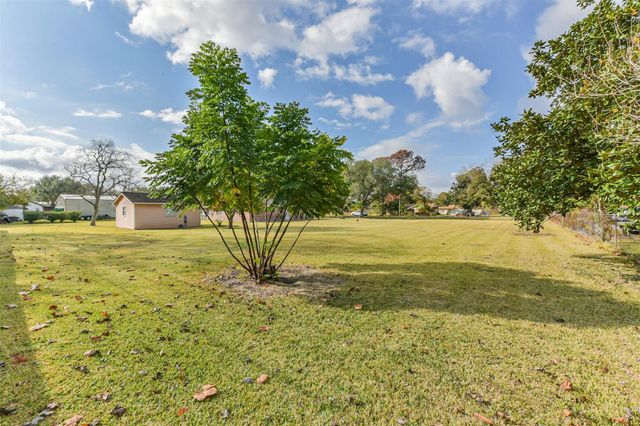 12615 Britt Road, Pearland, TX 77581