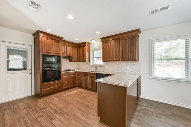 12615 Britt Road, Pearland, TX 77581