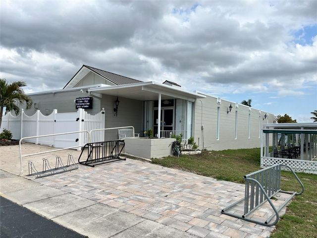 11128 102ND WAY 225, Largo, FL 33773