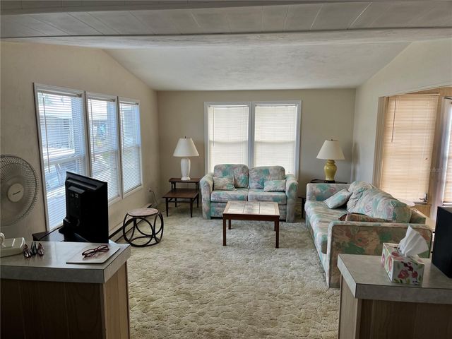 11128 102ND WAY 225, Largo, FL 33773