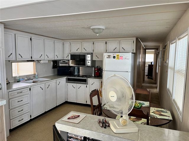 11128 102ND WAY 225, Largo, FL 33773