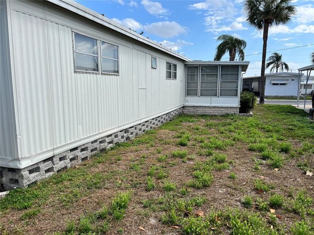 11128 102ND WAY 225, Largo, FL 33773