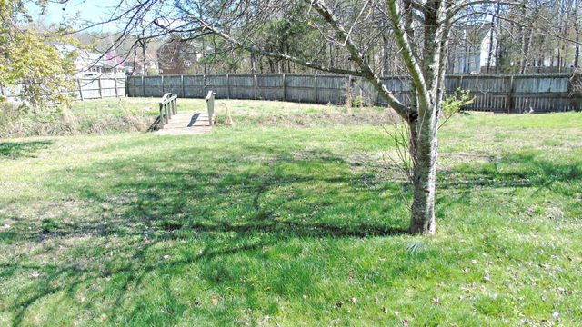 8302 Grinder Creek Place, Chattanooga, TN 37421