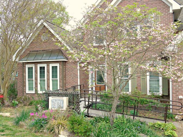 8302 Grinder Creek Place, Chattanooga, TN 37421