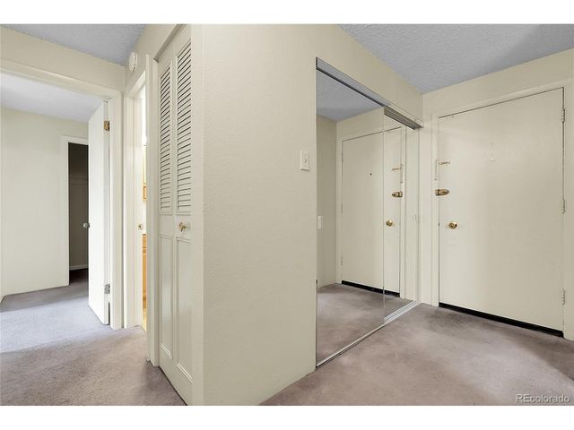 2325 S Linden Ct 206, Denver, CO 80222