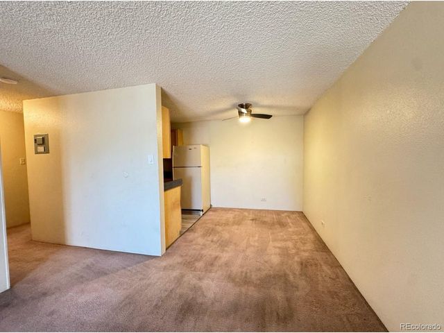 2325 S Linden Ct 206, Denver, CO 80222