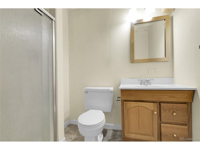 2325 S Linden Ct 206, Denver, CO 80222