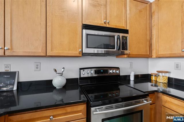 24 Ave At Port Imperial 140, West New York, NJ 07093
