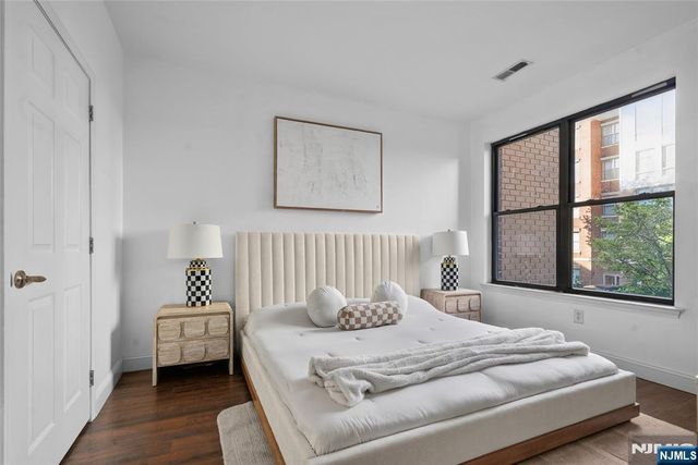24 Ave At Port Imperial 140, West New York, NJ 07093