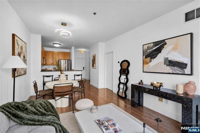 24 Ave At Port Imperial 140, West New York, NJ 07093