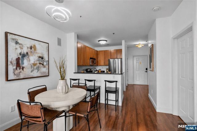 24 Ave At Port Imperial 140, West New York, NJ 07093