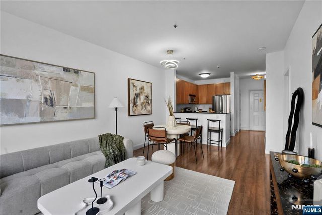 24 Ave At Port Imperial 140, West New York, NJ 07093