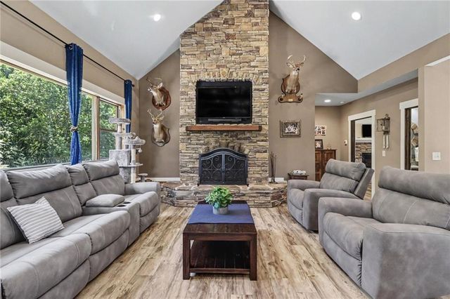 1050 Ricky West Road, Cleveland, GA 30528