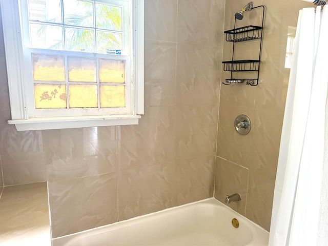 505 Foresteria Drive, Lake Park, FL 33403