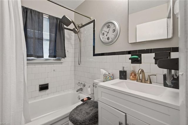 915 36th ST, Newport News, VA 23607