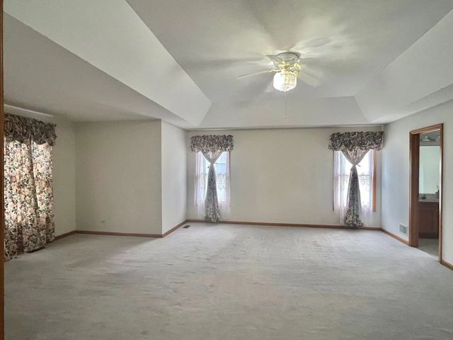 780 Sigmund Road, Naperville, IL 60563
