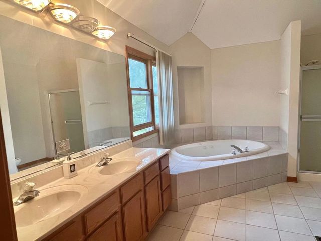 780 Sigmund Road, Naperville, IL 60563