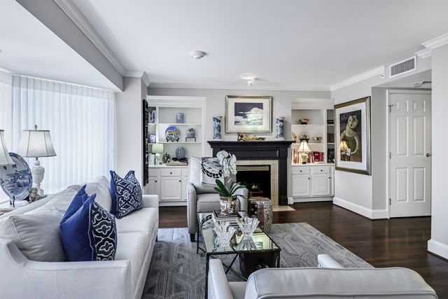 4242 Lomo Alto N 57, Dallas, TX 75219