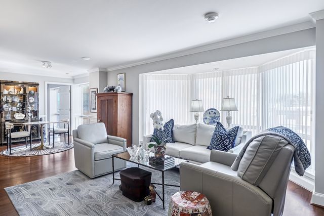 4242 Lomo Alto N 57, Dallas, TX 75219