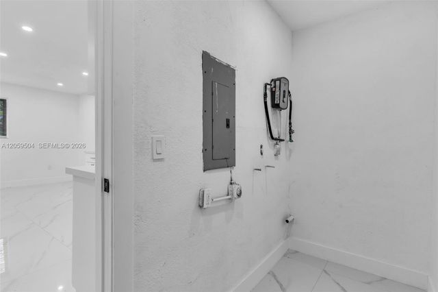 11850 SW 206th Ter, Miami, FL 33177
