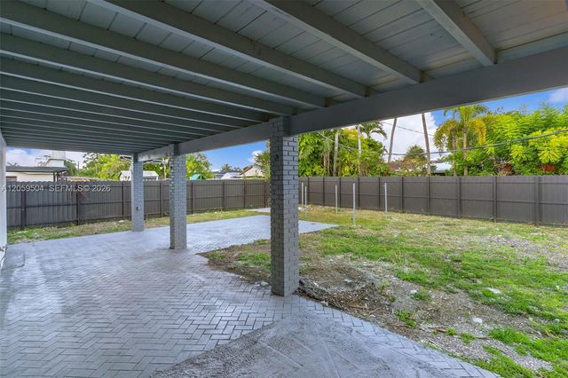 11850 SW 206th Ter, Miami, FL 33177