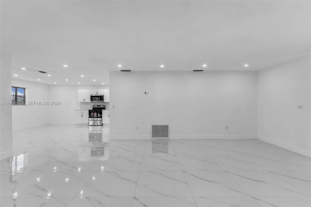 11850 SW 206th Ter, Miami, FL 33177