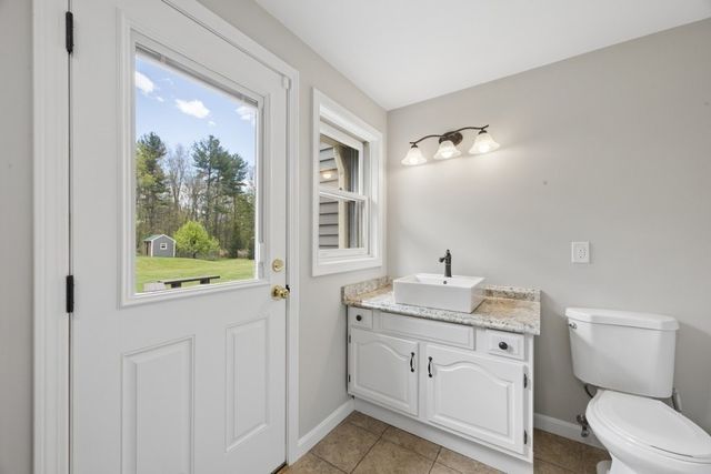 11 Kittredge Road, Spencer, MA 01562