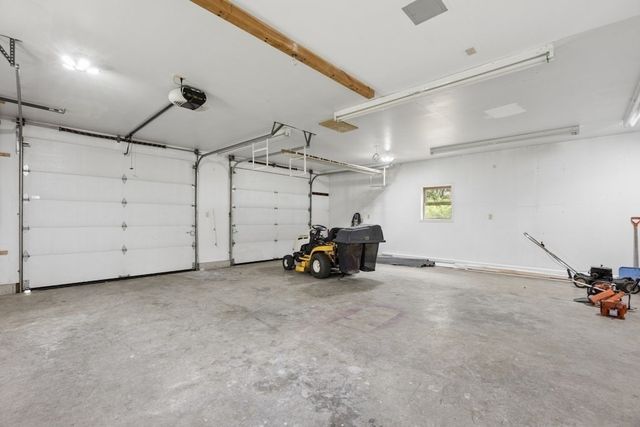 11 Kittredge Road, Spencer, MA 01562