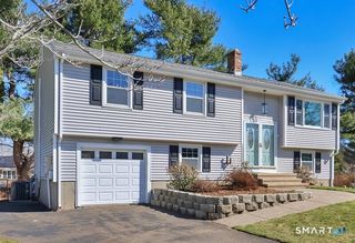 8 Blue Meadow Road, Middletown, CT 06457